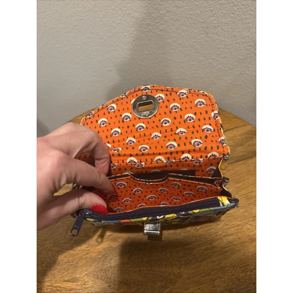 VERA BRADLEY~Rio~ Turnlock‎ Wallet/Wristlet/Clutch/ Card Holder ~Retired